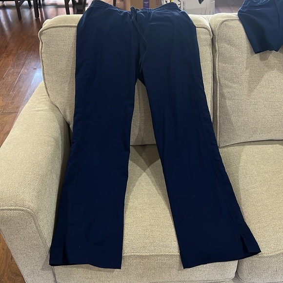 Scrubs by purple label by healing hands size S - Picture 5 of 9